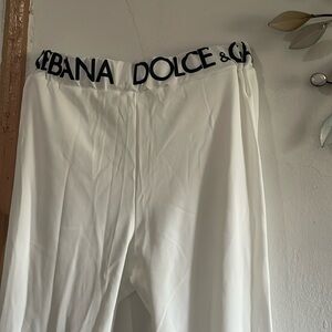 White And Black Stretch Pants And Crop Top